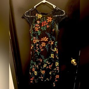 Floral dress with lace sleeves